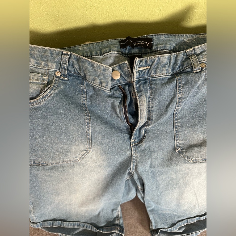 Lane Bryant Denim Blue Bermuda Shorts - Picture 2 of 4